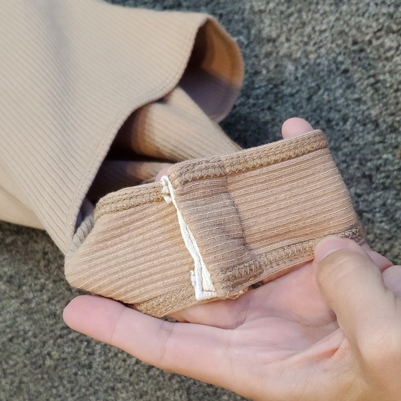 NEW Lulus Womens Mock Neck Comfort Ribbed Bodysuit Top sz S - Picture 9 of 10